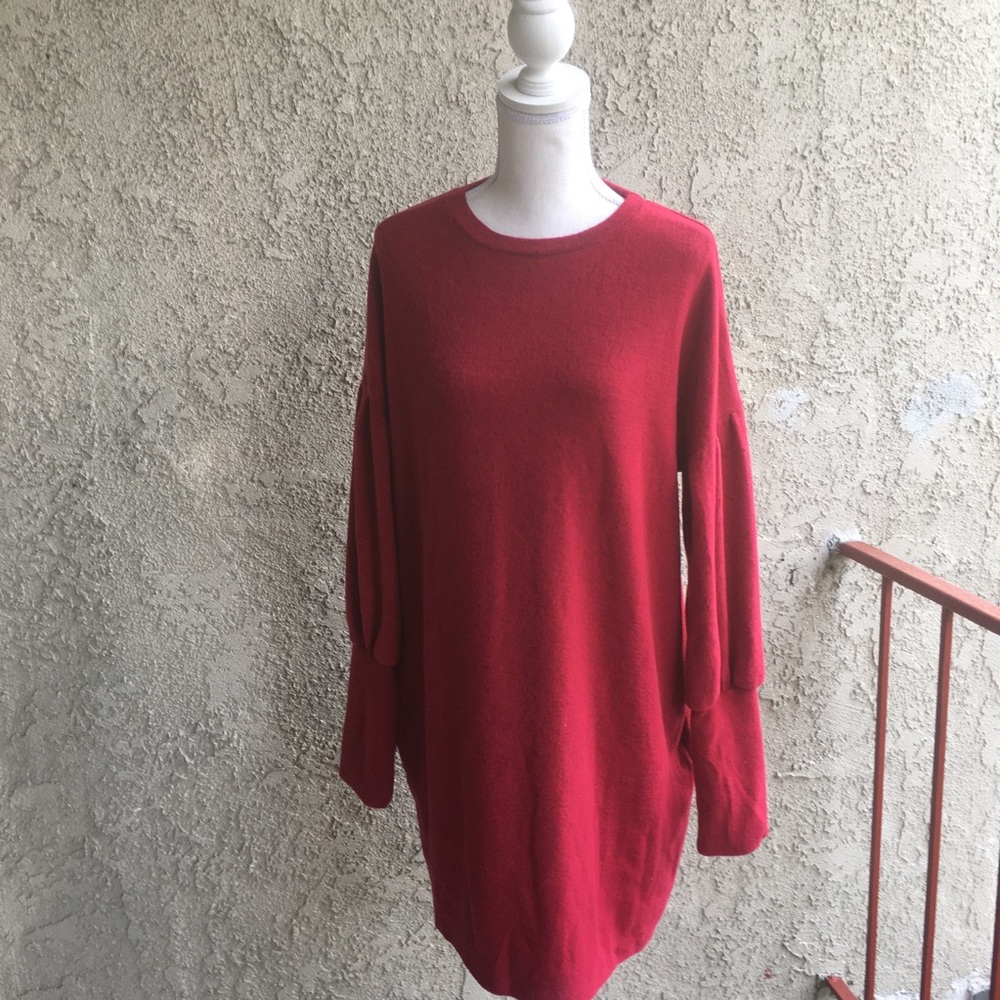 Gorgeous Loose fitting Burgundy Sweater Dress - Picture 6 of 7